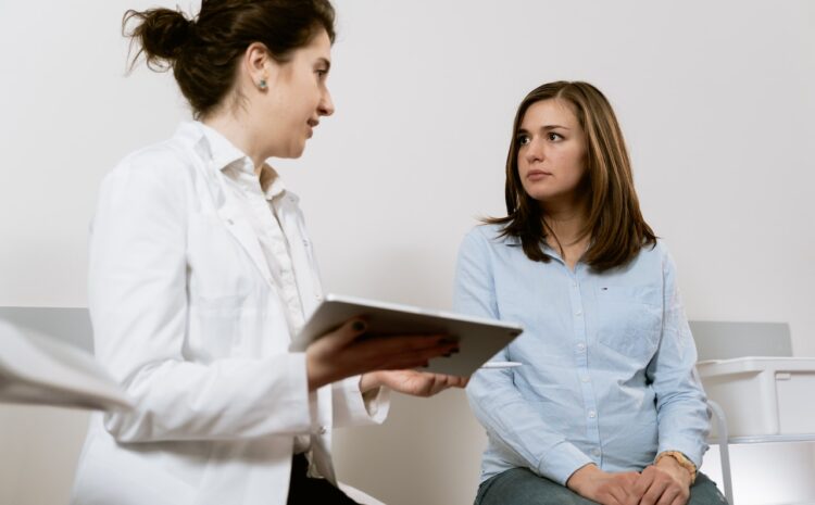  Sindromul ovarelor polichistice: Simptome, Cauze, Tratament